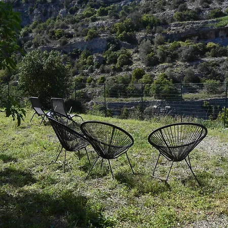 Nyaraló Cosy In With Garden, Cleaning Included